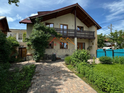 Casa Moderna P+E+M, ultracentral, 5 camere, Campina, Prahova