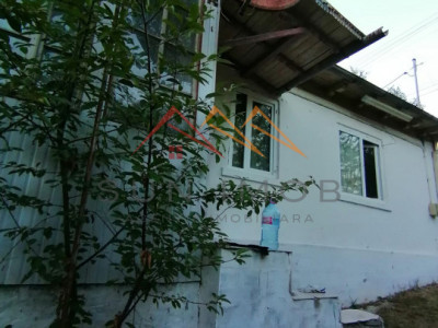 Casa de vacanta 5 camere, teren 1113m2, Bustenari, Prahova